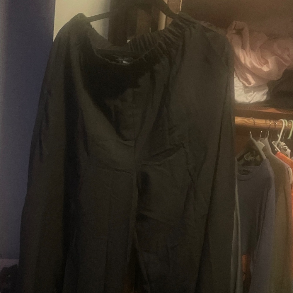 Hot Topic Black Lightweight Women's Cardigan